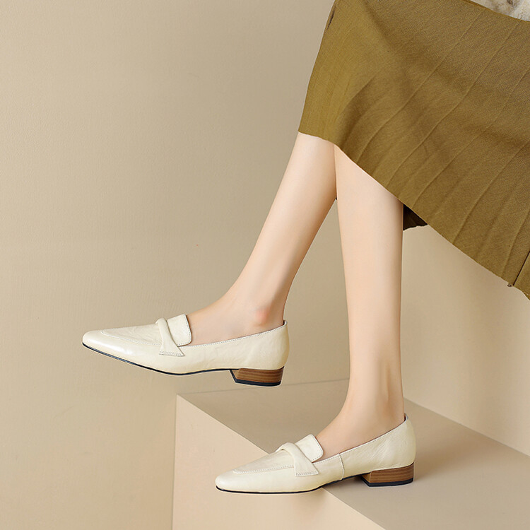 Women's Retro Pointed Toe Chunky Heel Loafers - Sheepskin Slip-On Shoes - Image 3